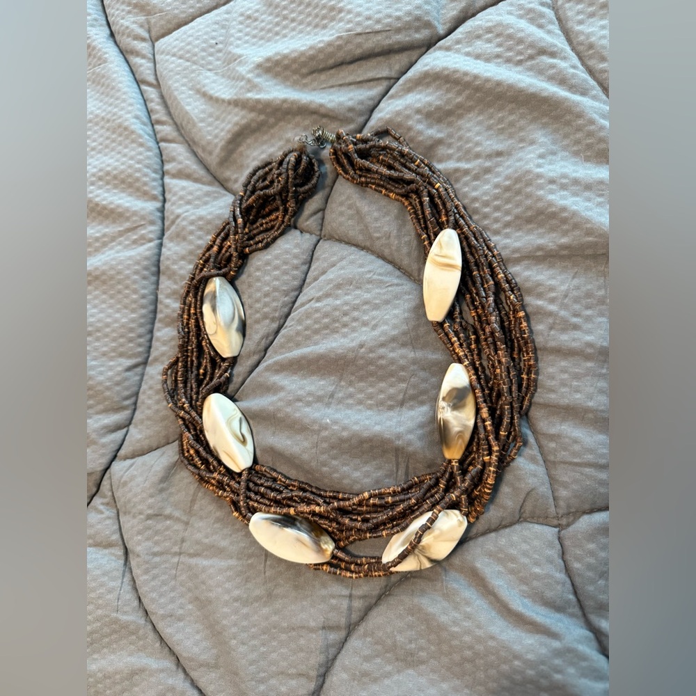 VINTAGE African Brown and Cream Beaded Necklace - pre loved - Picture 5 of 8